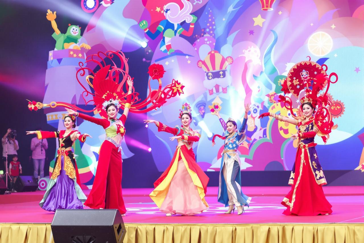 亚洲不卡年度粉丝嘉年华